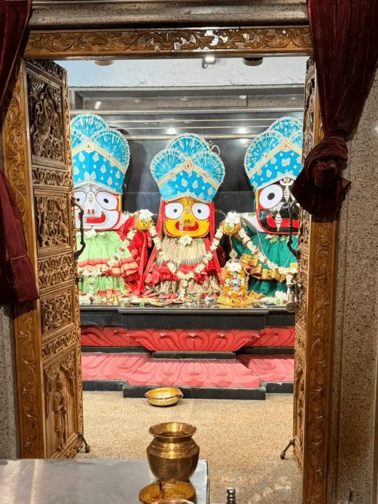 Lord Jagannath idols inside Parikhi Jagannath Temple