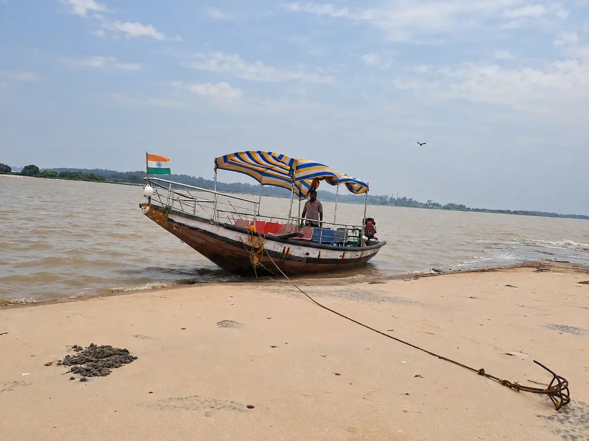 Local boating at Dublagadi & Bagda Beach
