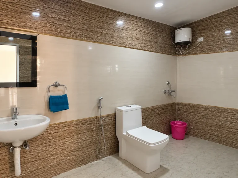 Bathroom at Blue Eyes Eco Resort & Restaurant, Bagda Beach